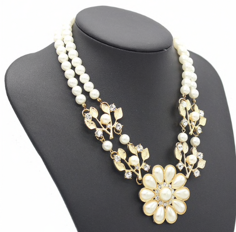 Pearl Statement Flower Necklace